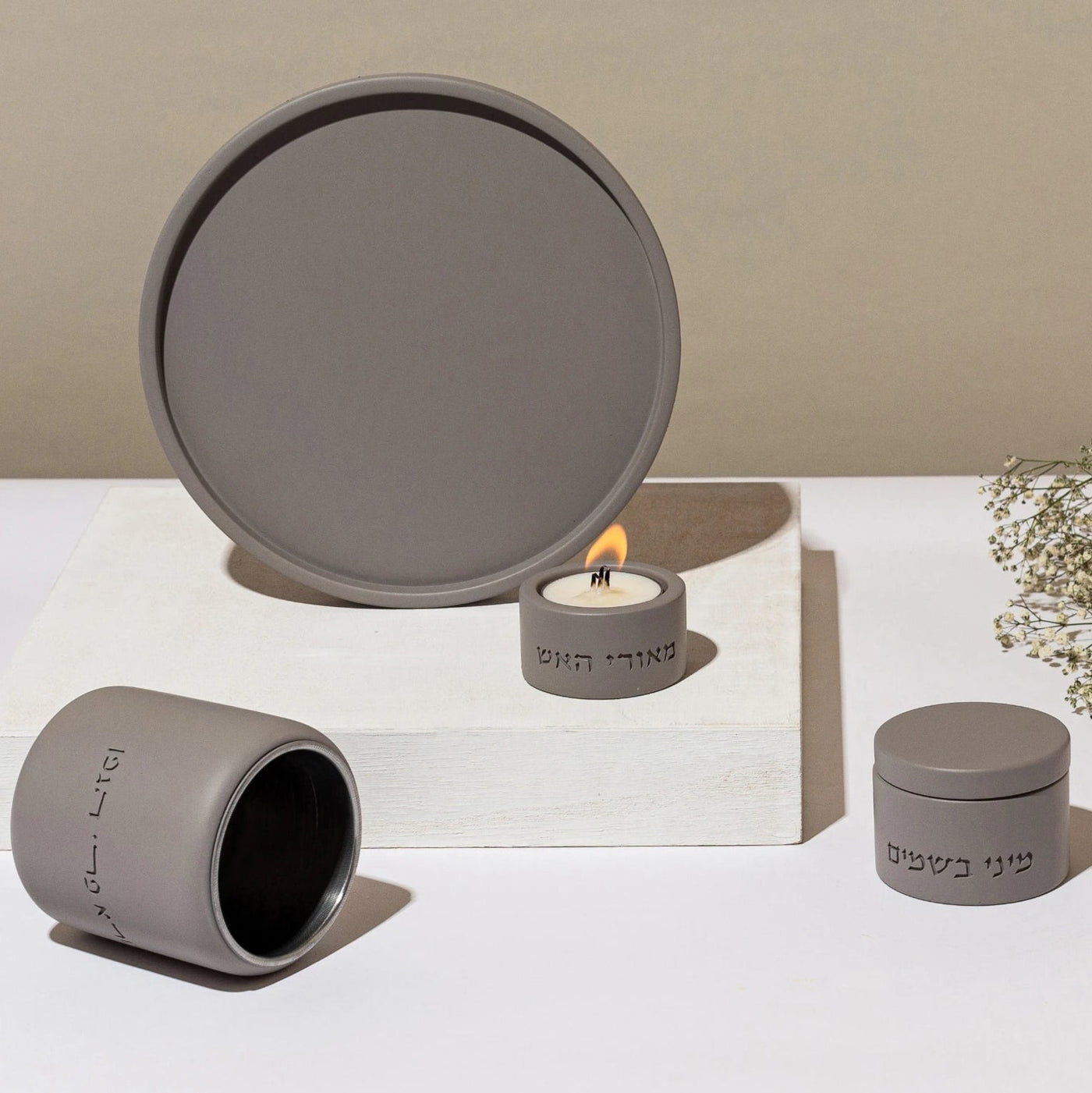 סט הבדלה ייחודי לגבר מבטון טבעי בגימור נקי – דגם Luxe 