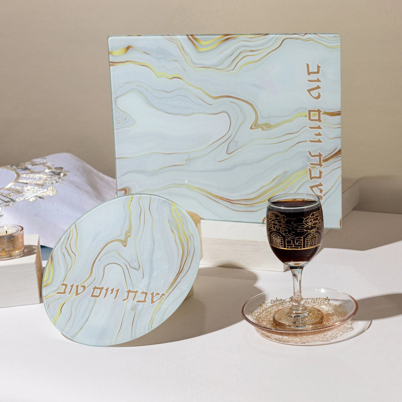 סט שולחן שבת יוקרתי בגווני זהב ולבן - דגם Golden Harmony (Copy) 