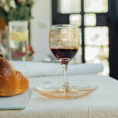 כוס קידוש יוקרתית מזכוכית על רקע ירושלים - מודל Glass & Gold (Copy) 