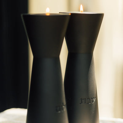 פמוטים אלגנטיים ויוקרתיים לשבת עם חריטה – דגם Aura (Copy) 