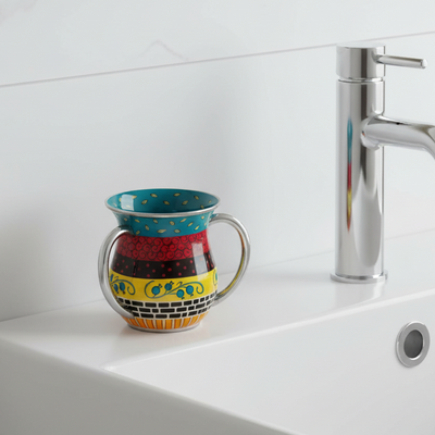 נטלת ידיים בעבודת יד עם טאץ’ עיצובי – יציקת אלומיניום בציפוי אמייל מרהיב – דגם Clearance 