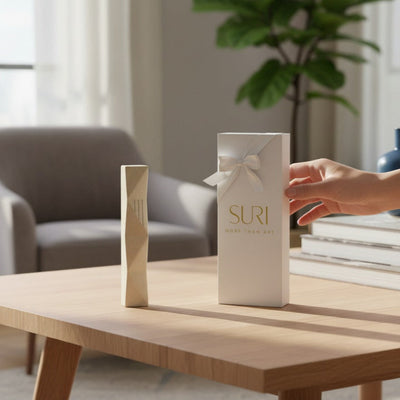 מזוזה מעוצבת לבית ולדלת כניסה עם חריטת ש נקיה – דגם Wave 