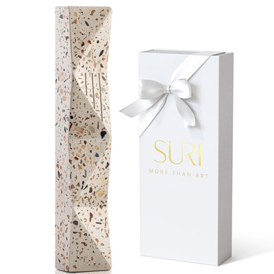 מזוזה מודרנית לבית ולדלת כניסה עם חריטת ש קלאסית – דגם Wave  מידה S - אורך 11 ס"מ (מתאים לקלף 8 ס"מ) / טרצו אבן