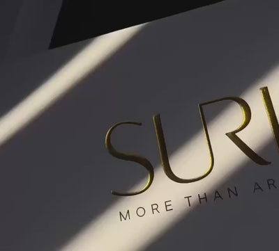 פמוטים מעוצבים לשבת מבטון קלאסי עם חריטת שבת שלום – דגם Solura